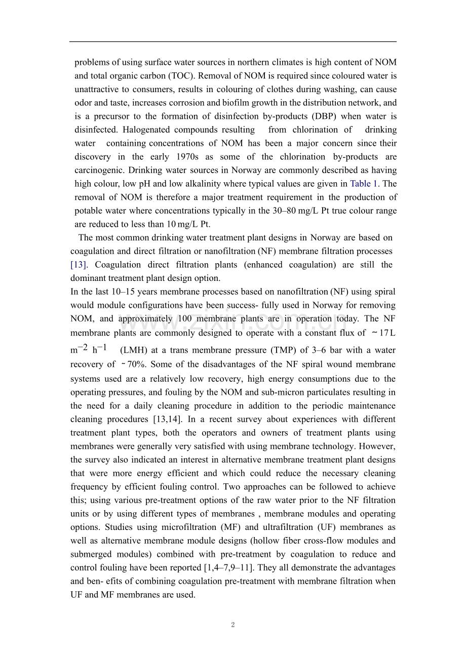 外文翻译论文-饮用水处理通过用金属膜制成的凝固—微滤来去除天然有机物质.doc_第2页